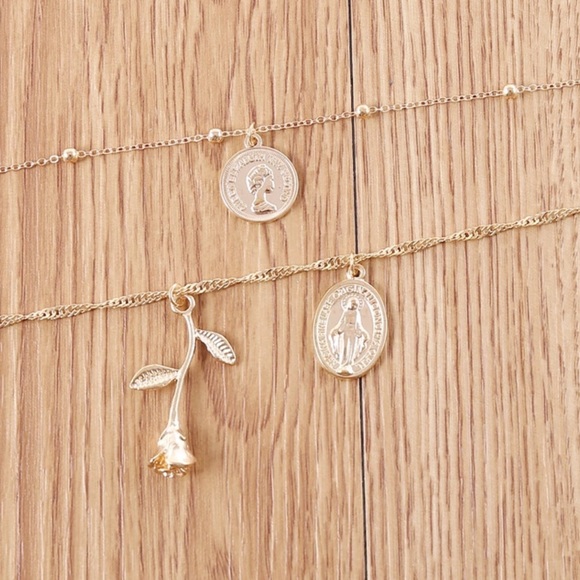 Virgin Mary Rose Coin Gold Layered Boho Necklace! - Picture 3 of 9